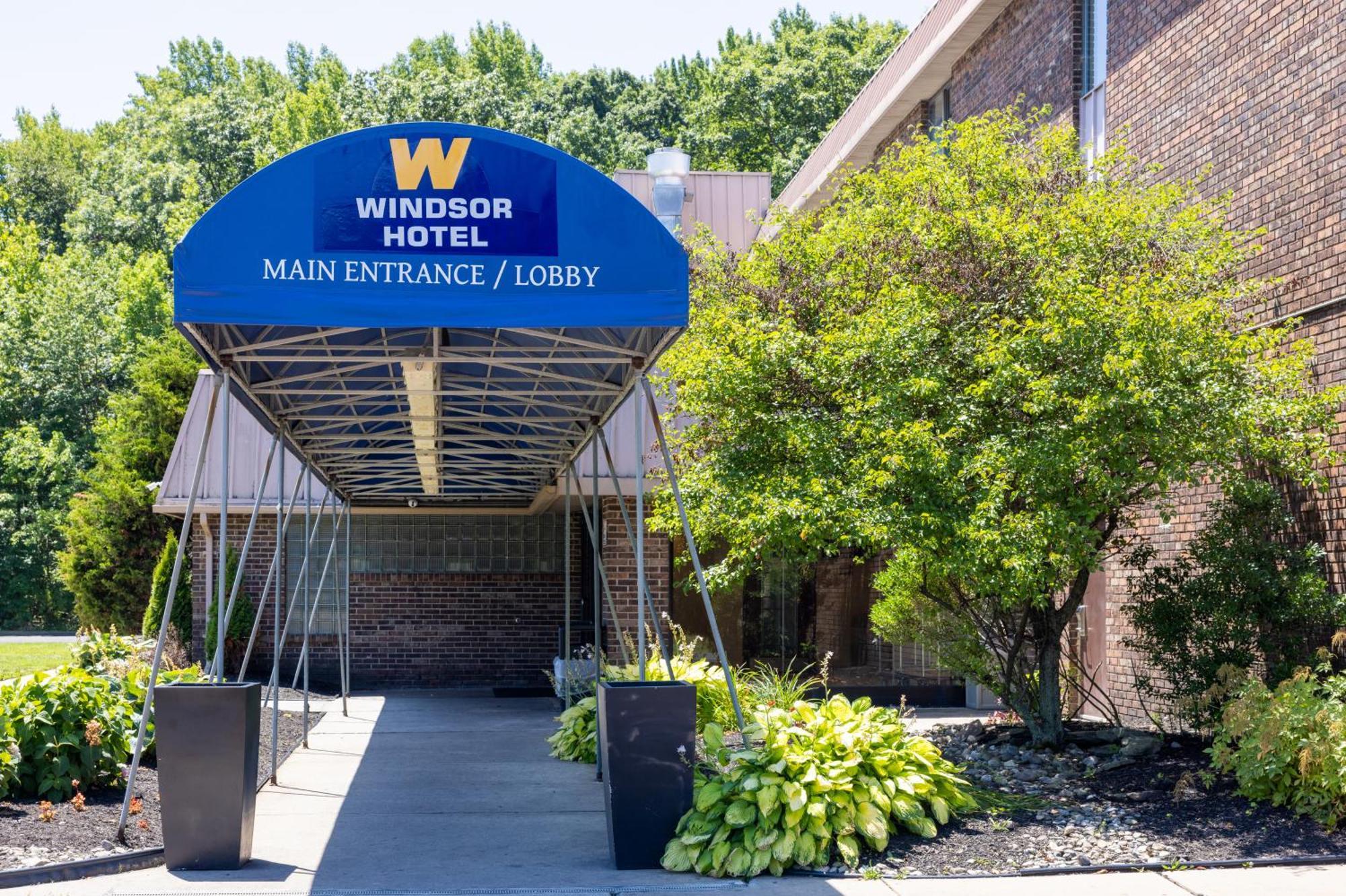 Windsor Hotel East Windsor Exterior photo